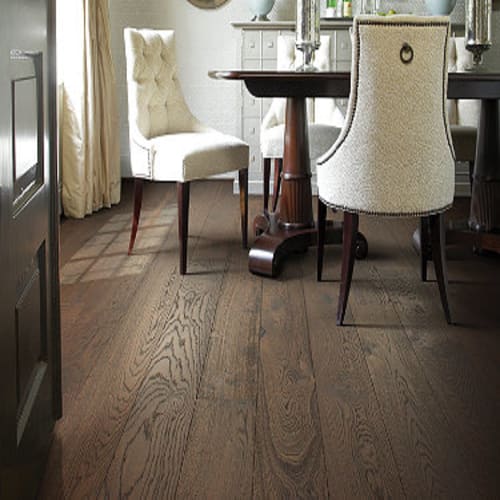 Castlewood Oak in Arrow Hardwood