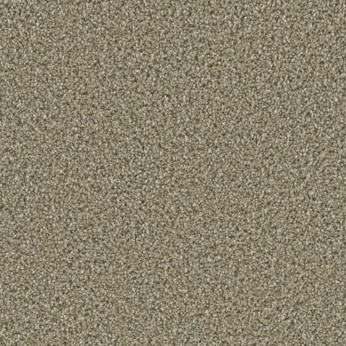 Queens in Wicker Carpet