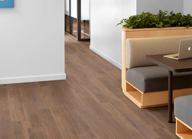 SYMBIOTIC 5.0 in Cloves Luxury Vinyl