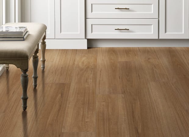 Aspire Natural Bevel in Golden Shores Luxury Vinyl